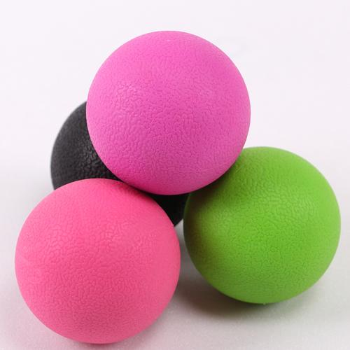Compact Trigger Point Massage Ball for Wellness Retail